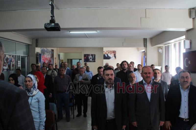Ak Parti Akyazı İlçe Teşkilatı Danışma Toplantısı Düzenledi