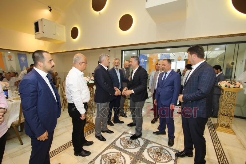 Ak Parti Akyazı İlçe Teşkilatı iftarda bir araya geldi