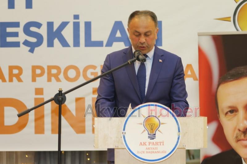 Ak Parti Akyazı İlçe Teşkilatı iftarda bir araya geldi