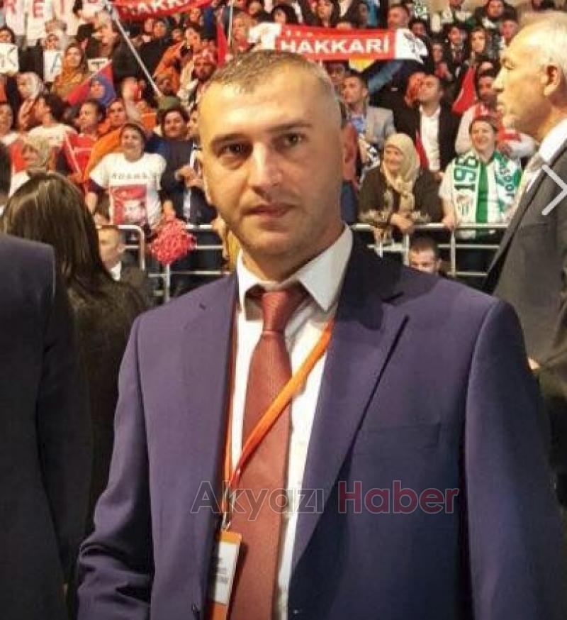 Ak Parti İlçe Başkanlığına Yeşil Işık Yakanlar