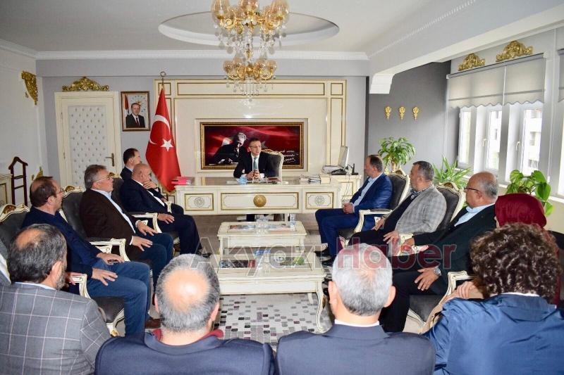 AK Parti İlçe Yönetimi Kaymakam ve İlçe Emniyet Müdürünü ziyaret etti