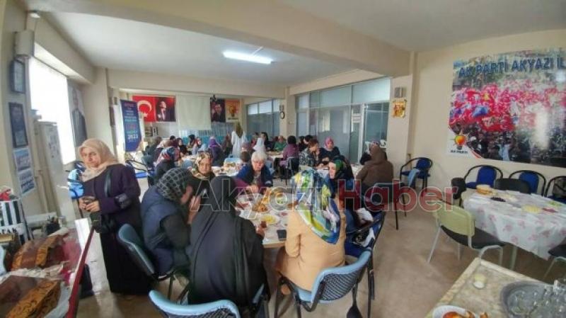 AK Parti Kadın Kolları Mahalle temsilcileriyle kahvaltıda buluştu