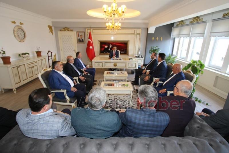 AK Parti Sakarya Milletvekili Recep Uncuoğlu Akyazıda Ziyaretlerde bulundu 