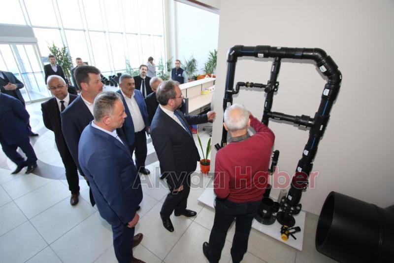 AK Parti Sakarya Milletvekili Recep Uncuoğlu Akyazıda Ziyaretlerde bulundu 