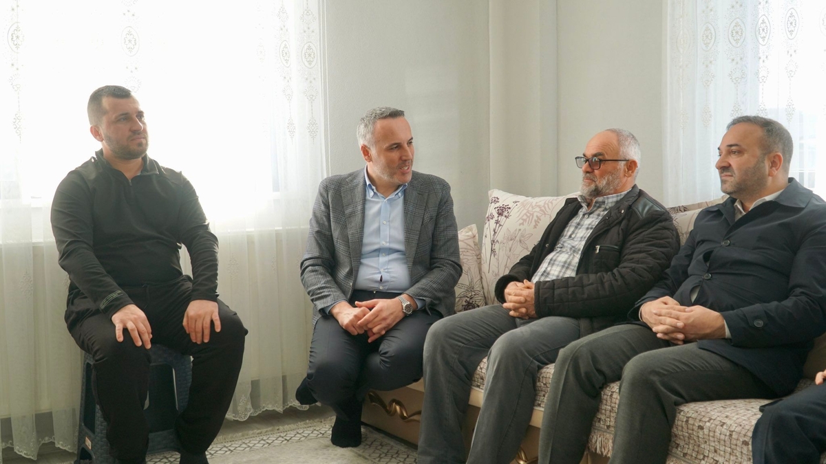 AK Parti Sakarya’dan 195 bin üyeye Erdoğan imzalı teşekkür belgesi