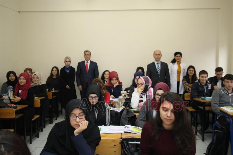 AKCAN’DAN İŞMONT HALİL BİLDİRİCİ MESLEKİ ve TEKNİK ANADOLU LİSESİNE ZİYARET