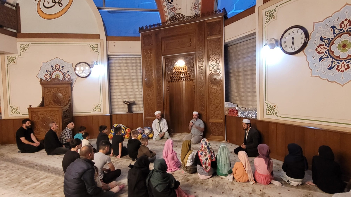 Akşemseddin Camii’nde Osmanlı geleneği yaşatıldı
