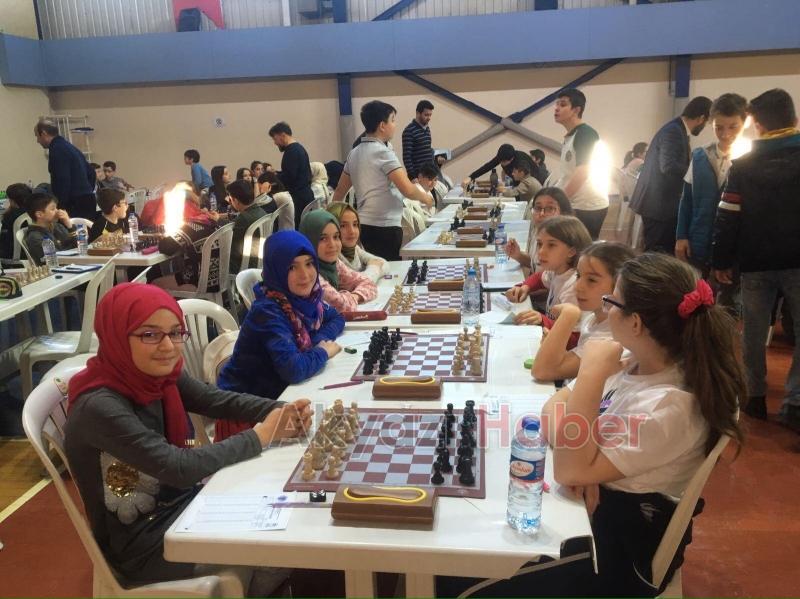 Akşemşettin İHO Satrançta İl Üçüncüsü Oldu