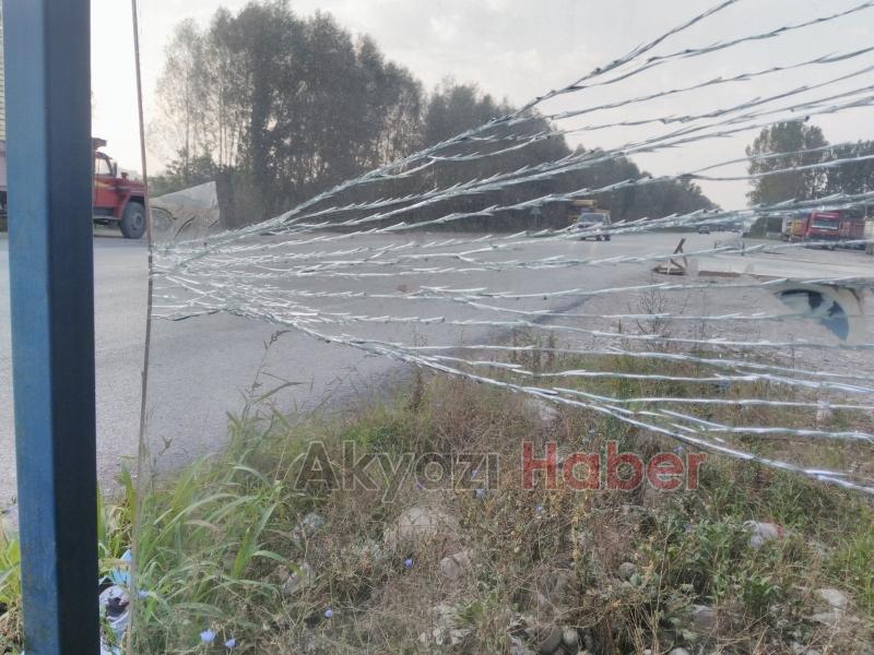   Aktarla Mahallesi’nde Duraklar Dökülüyor  