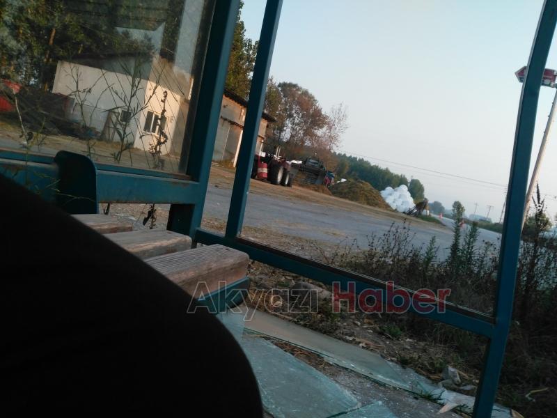   Aktarla Mahallesi’nde Duraklar Dökülüyor  