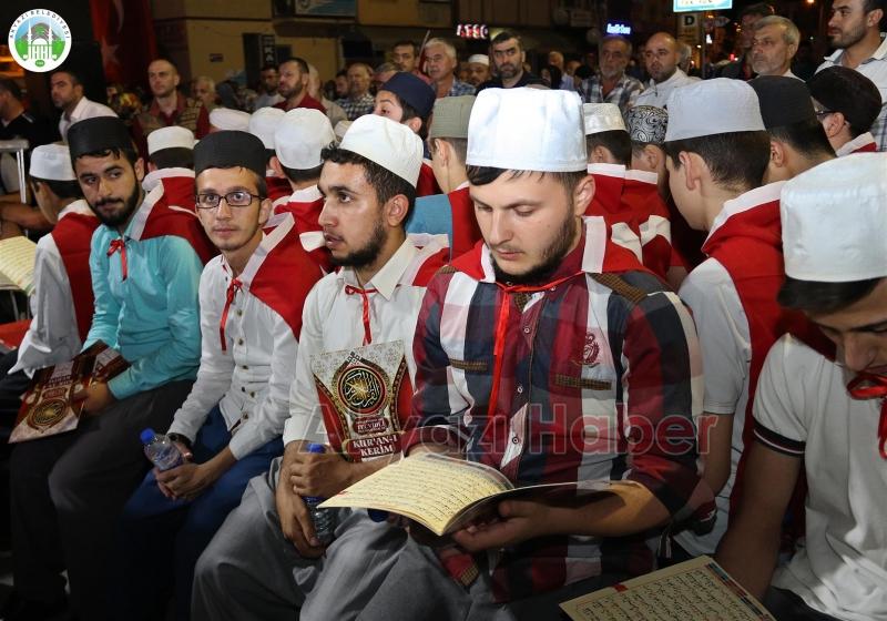 AKYAZI 1 NİSANDA DEMOKRASİ MEYDANINDA TÜRK BAYRAKLARI İLE BULUŞUYOR