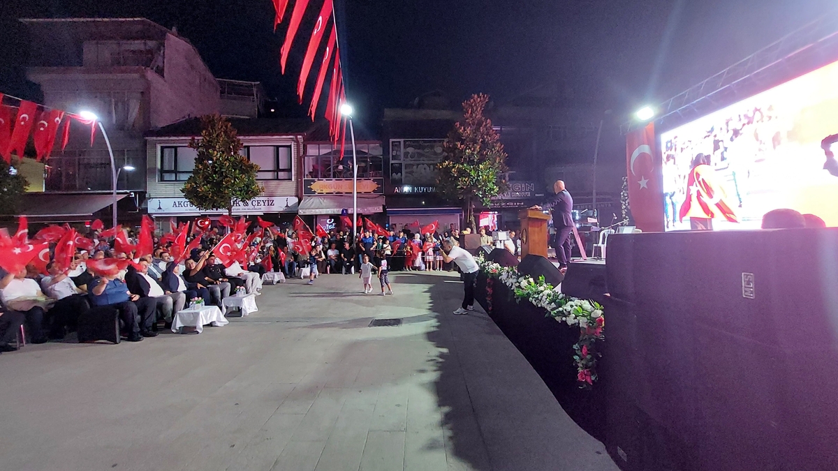Akyazı 15 Temmuz'un yıl dönümünde tek yürek oldu