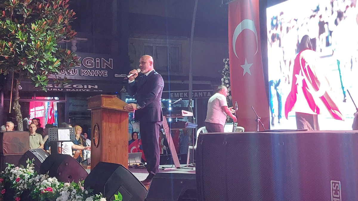 Akyazı 15 Temmuz'un yıl dönümünde tek yürek oldu