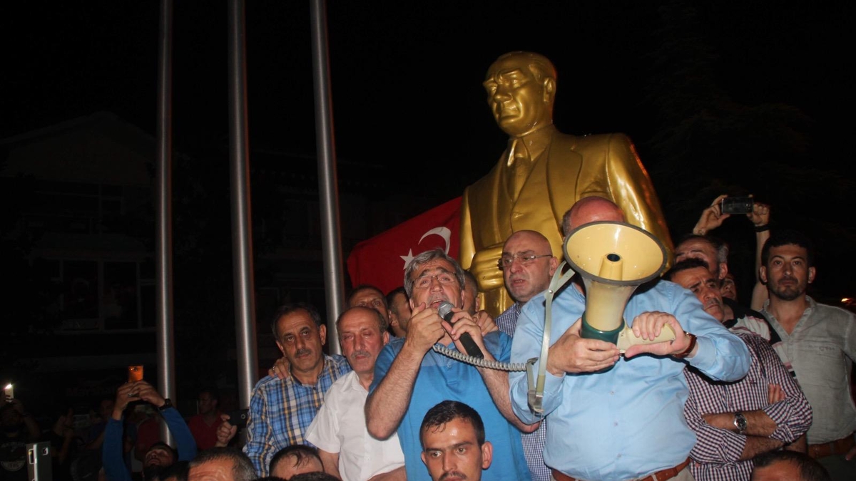 Akyazı, 15 Temmuz’da vatanına sahip çıktı