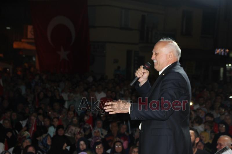 Akyazı 7. Gecede Nöbete Devam Ediyor