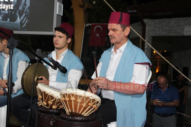 Akyazı 7. Gecede Nöbete Devam Ediyor