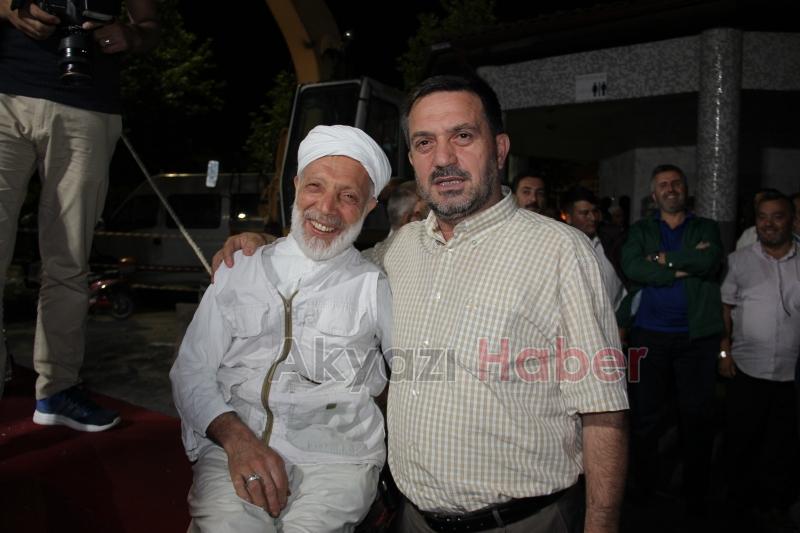 Akyazı 7. Gecede Nöbete Devam Ediyor