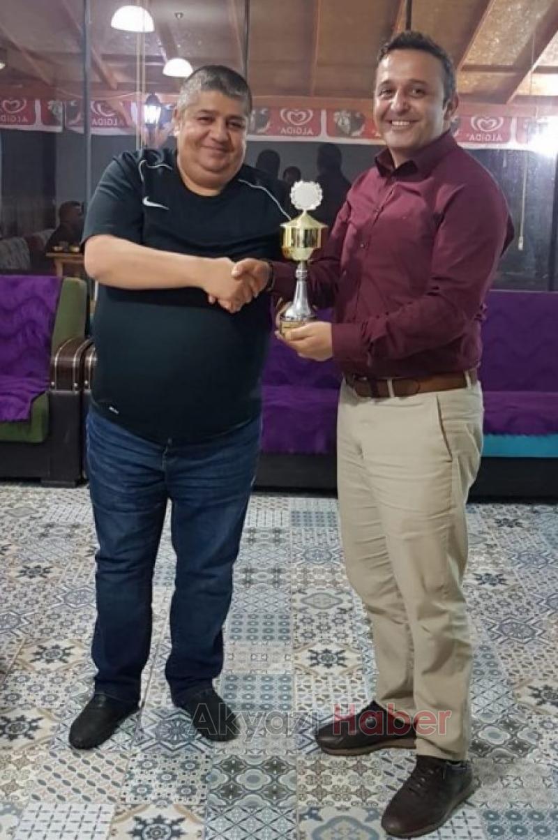 Akyazı Adliyesinde düzenlenen masa tenisi turnuvası sona erdi