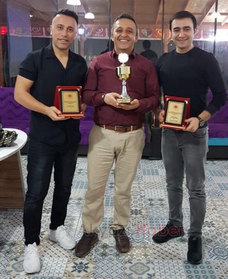 Akyazı Adliyesinde düzenlenen masa tenisi turnuvası sona erdi