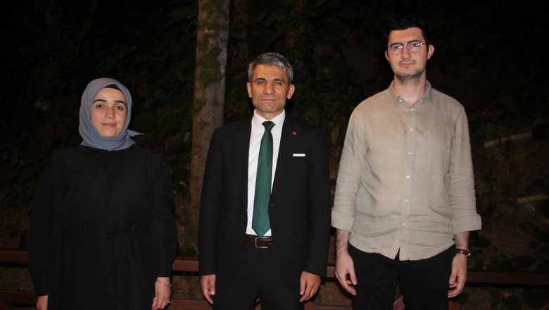 Akyazı Adliyesi’nden Veda Yemeği: Hakim ve İcra Müdürüne Plaketli Uğurlama