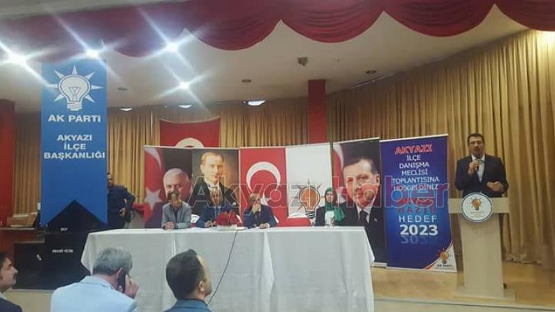 Akyazı Ak Parti İlçe Divan Toplantısı Gerçekleştirildi