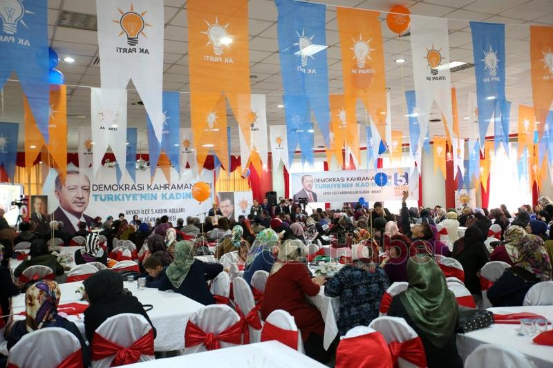 Akyazı Ak Parti Kadın Kolları Beşinci Olağan Kongresi Yapıldı