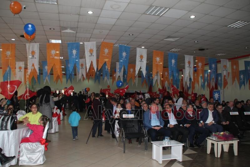 Akyazı Ak Parti Kadın Kolları Beşinci Olağan Kongresi Yapıldı
