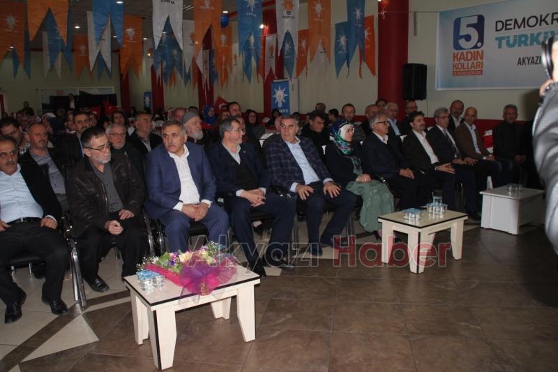 Akyazı Ak Parti Kadın Kolları Beşinci Olağan Kongresi Yapıldı