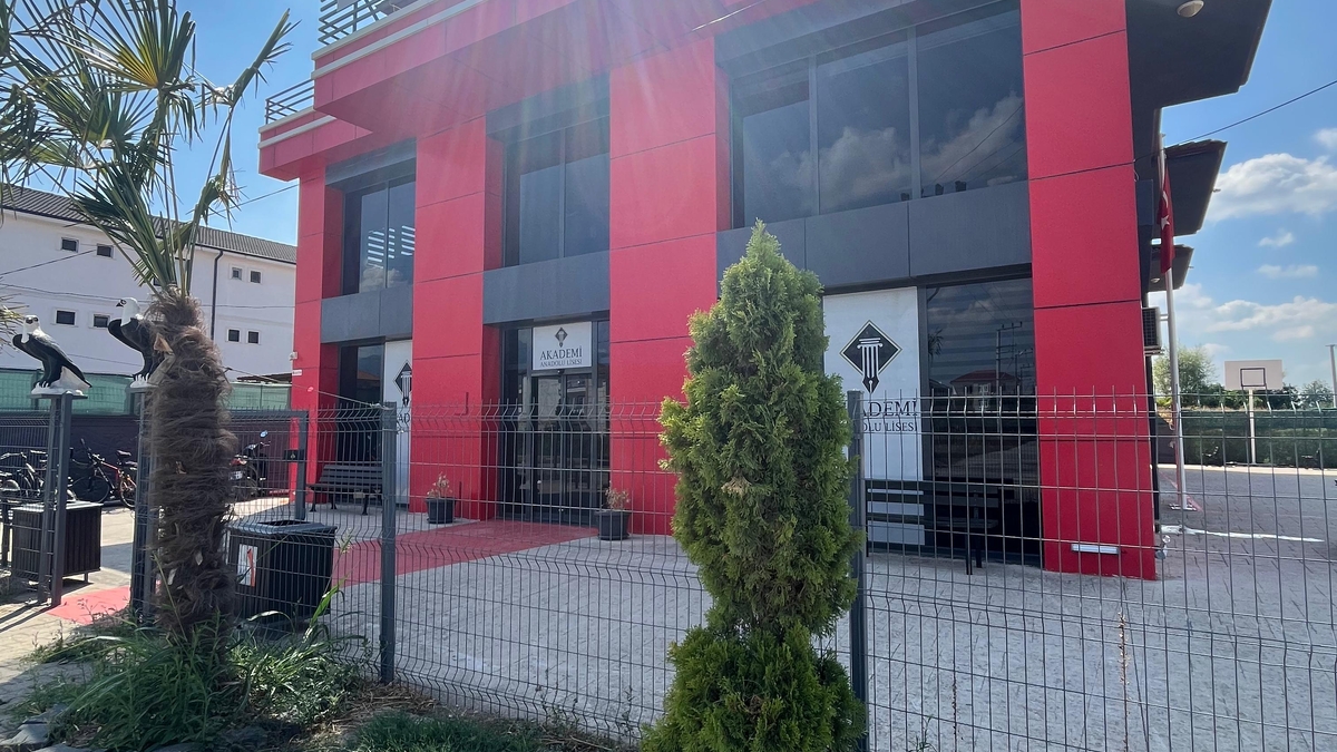 Akyazı Akademi Koleji (Eski Sınav Lisesi) Yeni Adıyla Hizmetinizde!