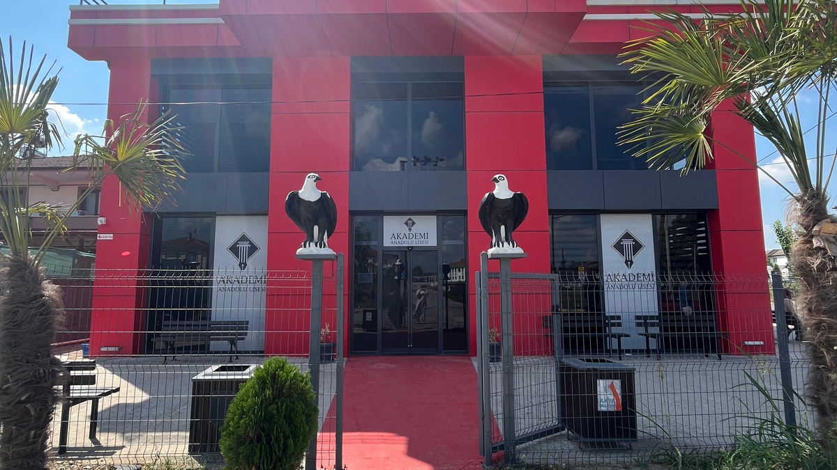 Akyazı Akademi Koleji (Eski Sınav Lisesi) Yeni Adıyla Hizmetinizde!