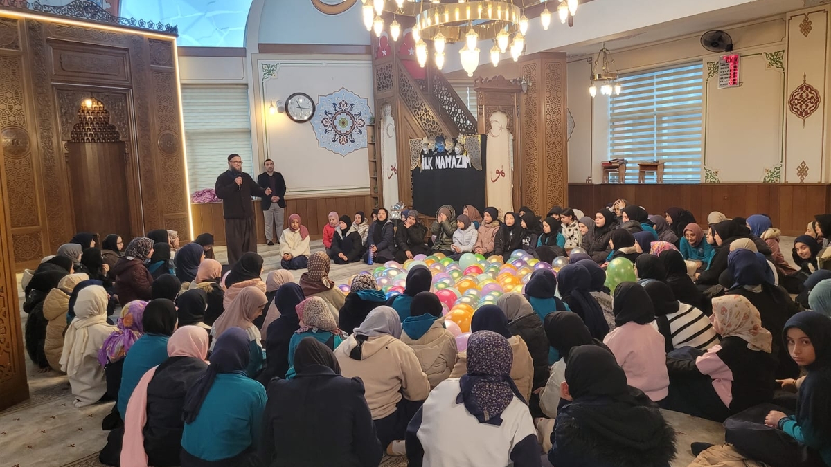Akyazı Akşemsettin Camii’nde Örnek Etkinlik: Öğrenciler Hem Öğrendi Hem Yaşadı