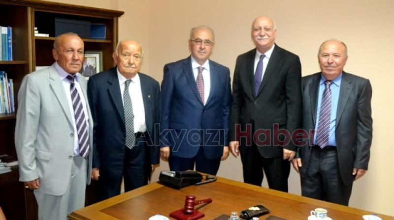 AKYAZI ATSO VE AZO’NUN DÜZENLEDİĞİ BAYRAM KUTLAMASINA BÜYÜK İLGİ