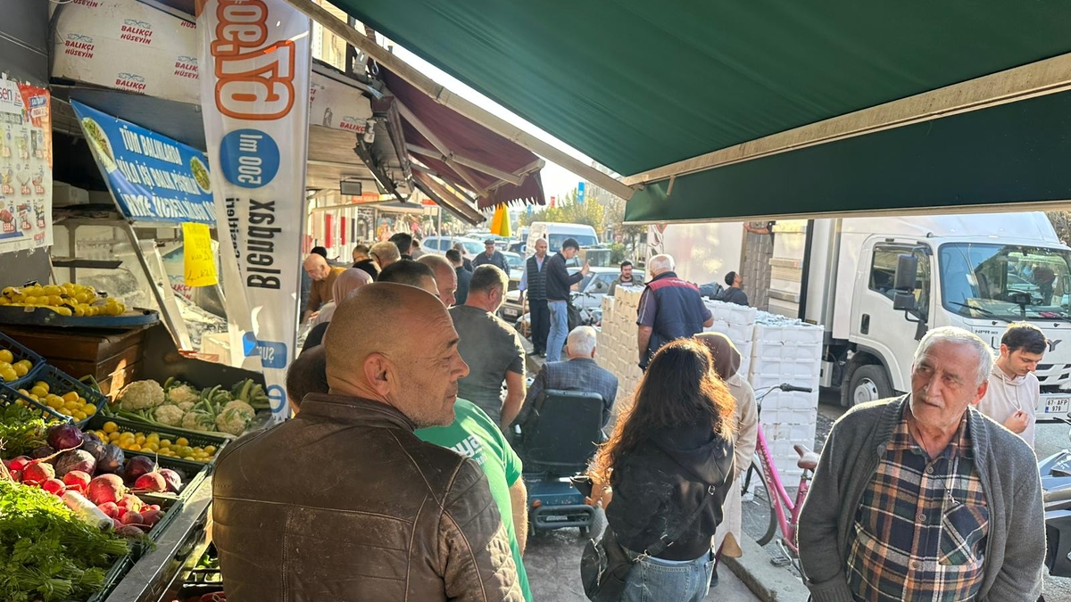 Akyazı Balıkçı Hüseyin’den 25. Yıla Özel ŞOK Hamsi Kampanyası!