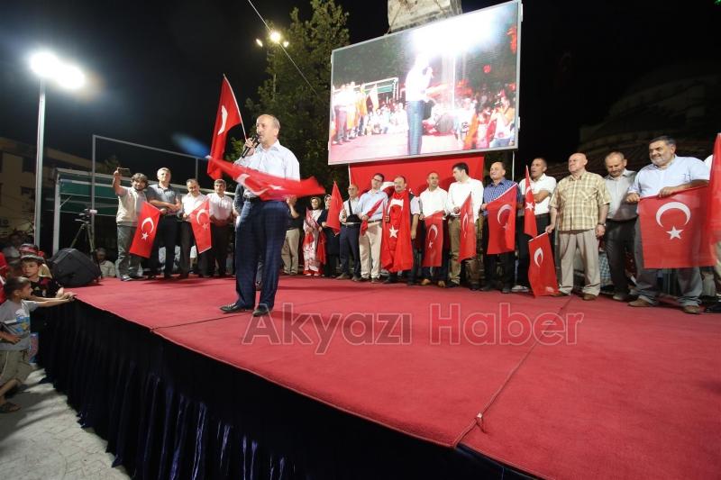 AKYAZI BELEDİYESİ 15 TEMMUZ DESTANINI ANMA ETKİNLİKLERİ BU GECE BAŞLIYOR