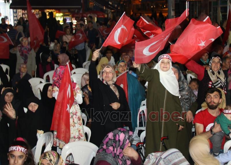 AKYAZI BELEDİYESİ 15 TEMMUZ DESTANINI ANMA ETKİNLİKLERİ BU GECE BAŞLIYOR