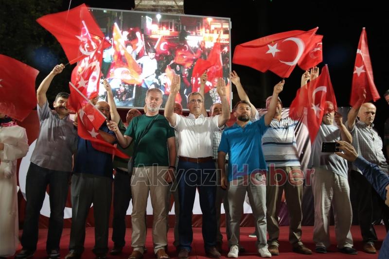 AKYAZI BELEDİYESİ 15 TEMMUZ DESTANINI ANMA ETKİNLİKLERİ BU GECE BAŞLIYOR
