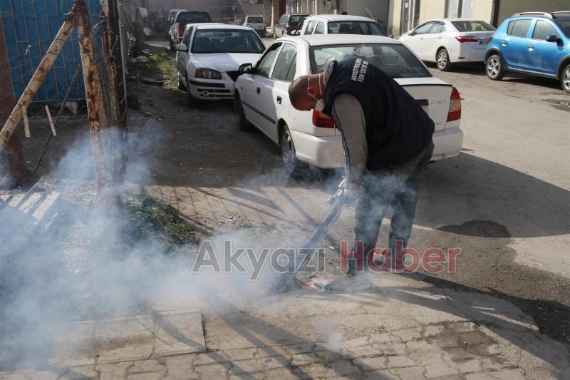 AKYAZI BELEDİYESİ 1.ETAP LARVA MÜCADELE ÇALIŞMASI BAŞLADI