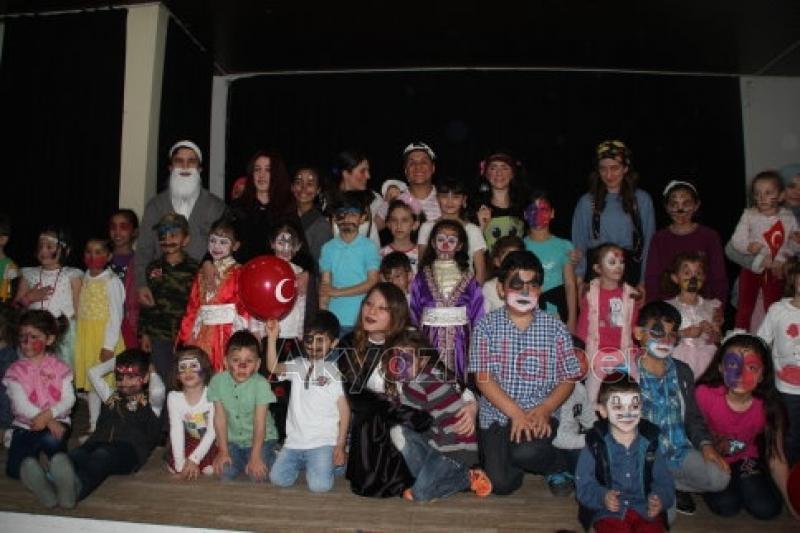 Akyazı Belediyesi 23 Nisanda Çocuklara Tiyatro Etkinliği Düzenledi