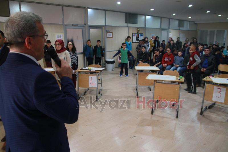 AKYAZI BELEDİYESİ BİLGİ ve KÜLTÜR EVİ ÖĞRENCİLERİNE ÖDÜLLÜ BİLGİ YARIŞMASI YAPILDI