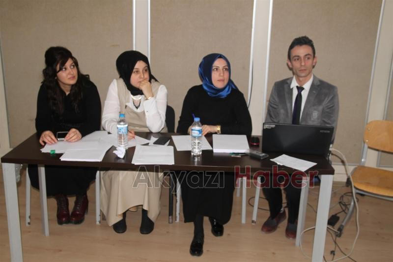 AKYAZI BELEDİYESİ BİLGİ ve KÜLTÜR EVİ ÖĞRENCİLERİNE ÖDÜLLÜ BİLGİ YARIŞMASI YAPILDI
