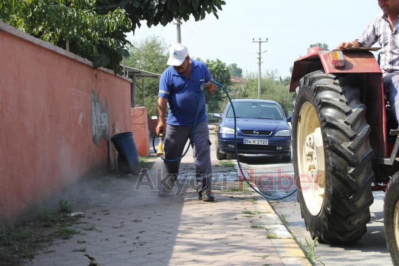 Akyazı Belediyesi Ekipleri Akyazının Her Yerinde