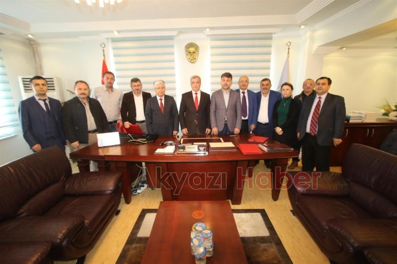 AKYAZI BELEDİYESİ İŞÇİ SENDİKASI 2018-2019 YILI TOPLU SÖZLEŞMELERİ İMZALANDI