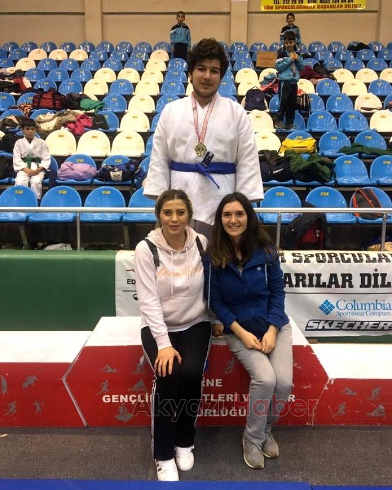 AKYAZI BELEDİYESİ JUDO SPOR KULÜBÜNDEN BAŞARI