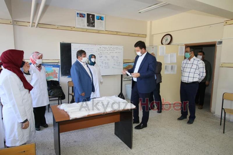 Akyazı Belediyesi Maske Üretti 