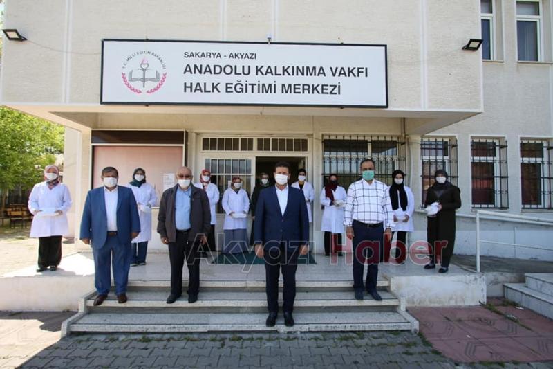 Akyazı Belediyesi Maske Üretti 