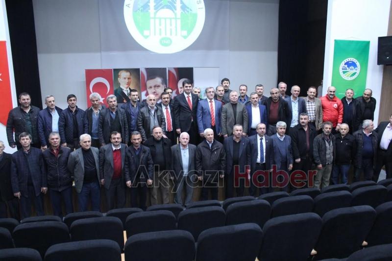 Akyazı Belediyesi Muhtarlarla İstişare Toplantısında Buluştu