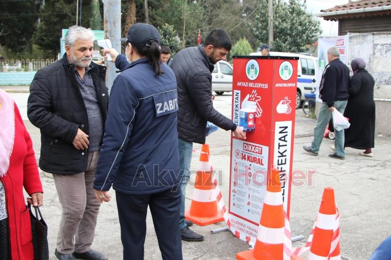 Akyazı Belediyesi Pazaryerinde güvenli alışveriş için tedbirler arttırdı