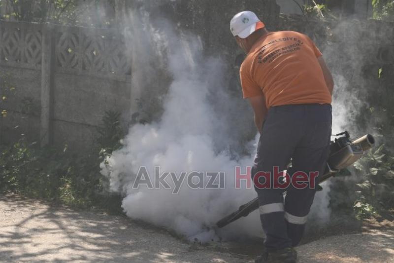 Akyazı Belediyesi Sağlık İşleri Ekiplerinden Kapsamlı İlaçlama