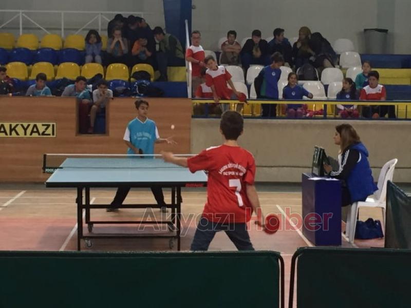 Akyazı Belediyesi Spor Şenlikleri Hız Kesmiyor