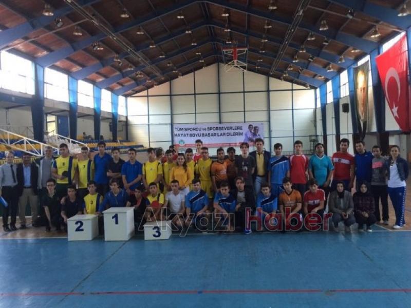 Akyazı Belediyesi Spor Şenlikleri Hız Kesmiyor